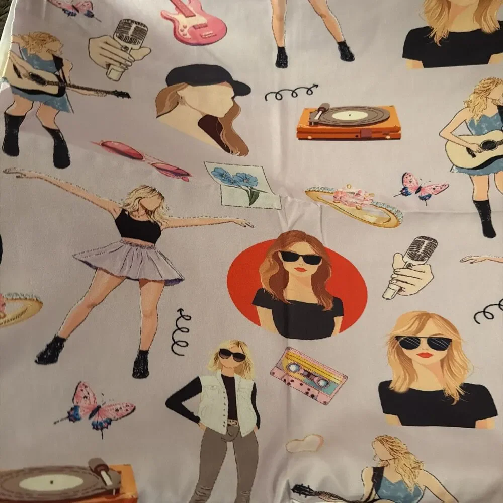 Taylor Swift Fan Twin Fitted Sheet w/2 Pillow Shams Set. New Original Packaging!